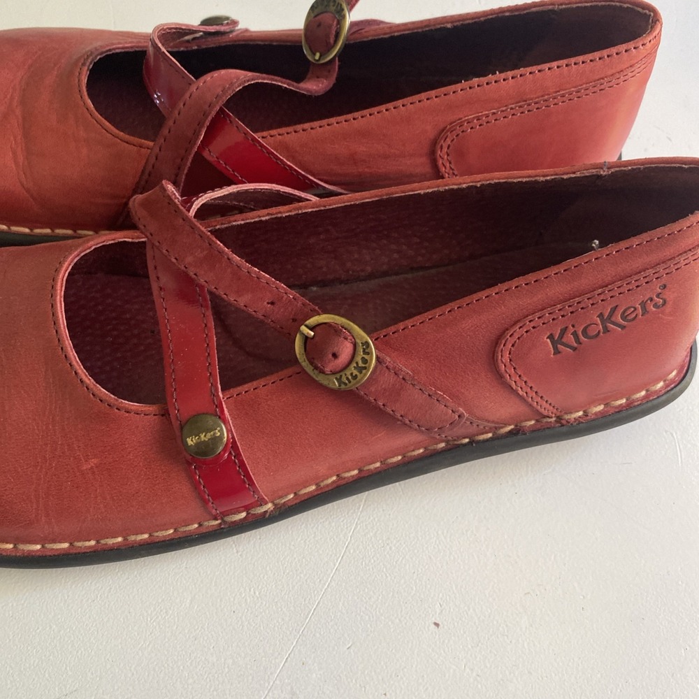 Kickers Leather Mary Jane Buckle Shoe Red Flats EU 41 US 9 Comfort Walking - Picture 7 of 14